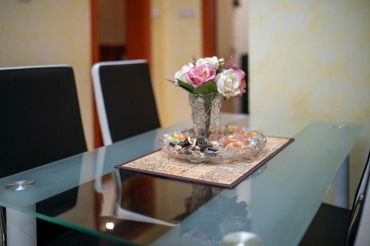 Apartments Vanja บุดวา ภายนอก รูปภาพ